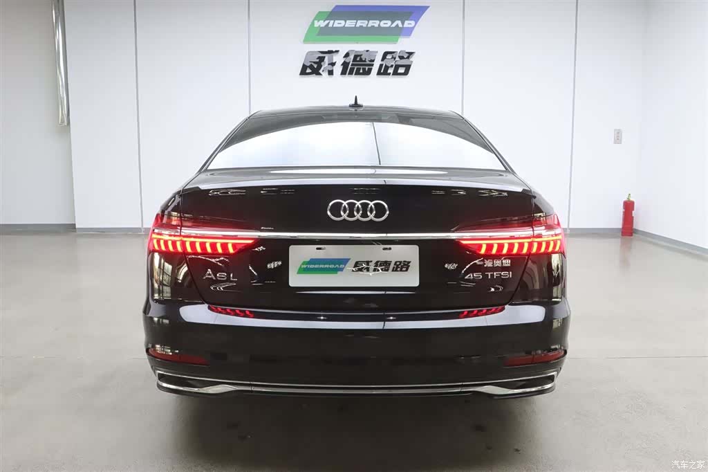 Audi A6L, 2023 все фото