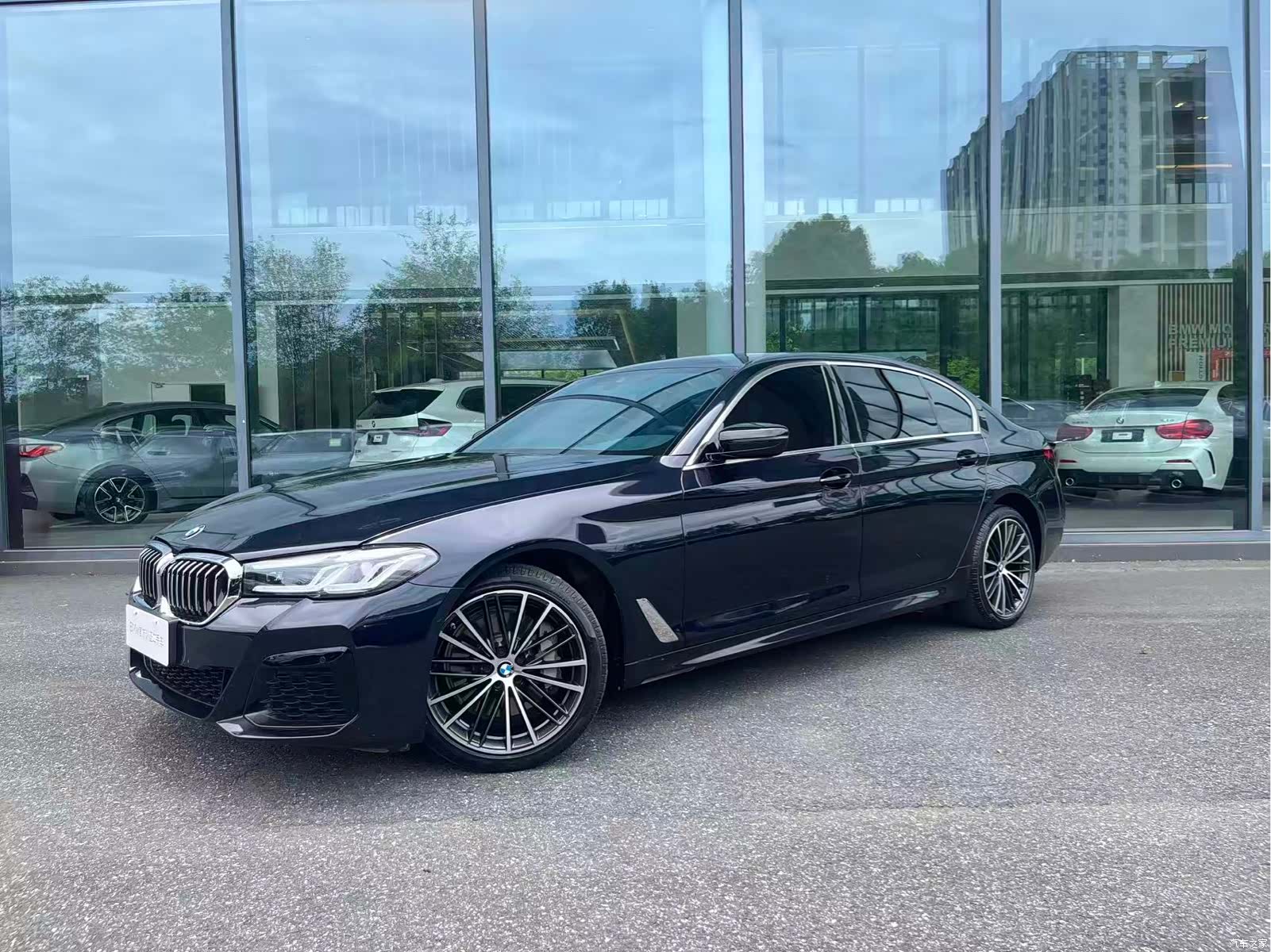 BMW 5 Series, 2023 1