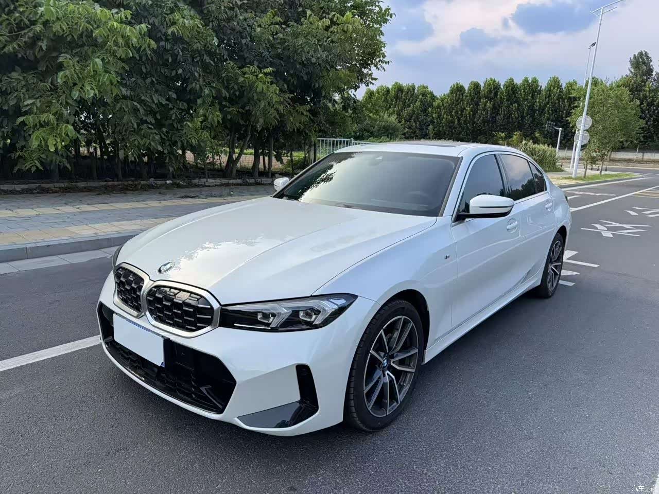 BMW 3 Series, 2025 1