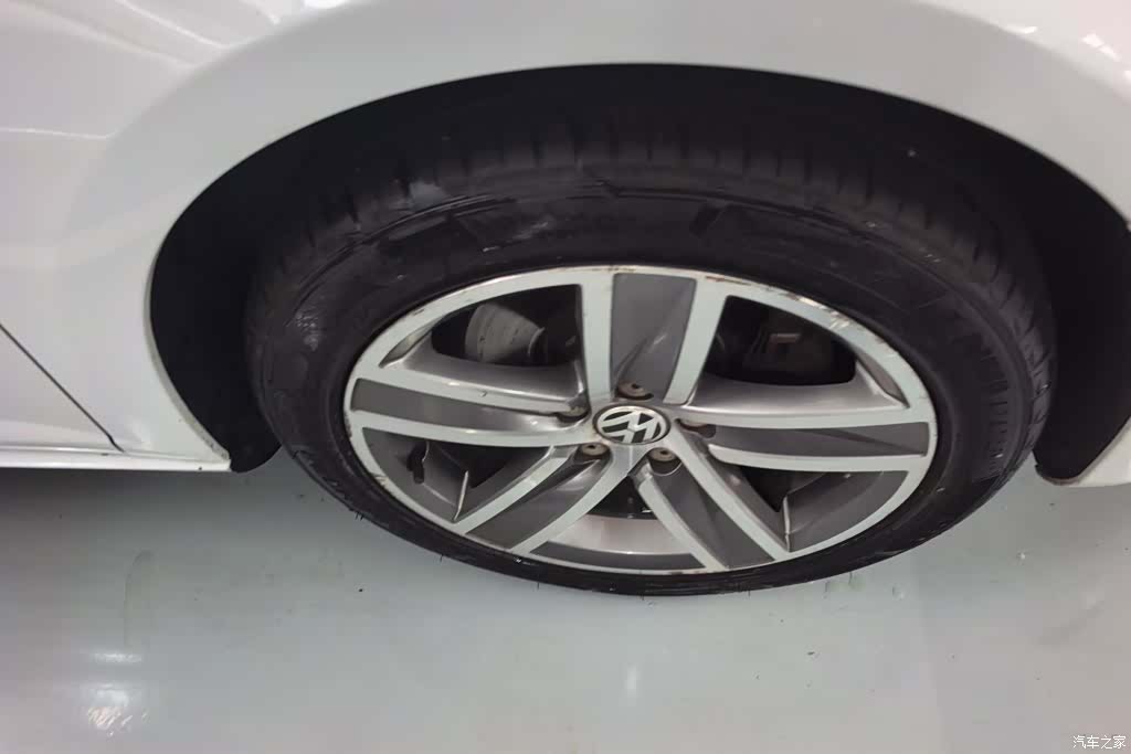 Volkswagen CC, 2015 6