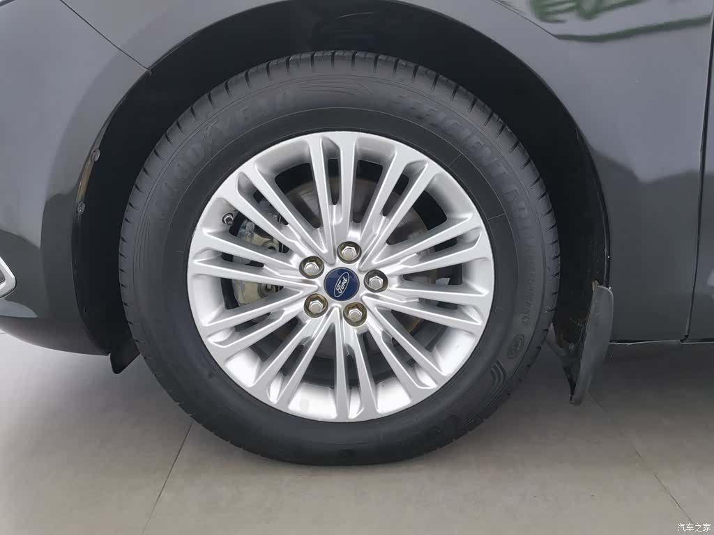 Ford Taurus, 2016 17
