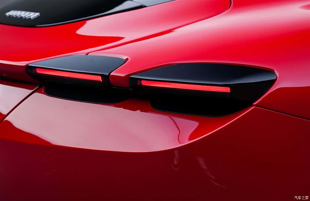 Ferrari Roma, 2023 7