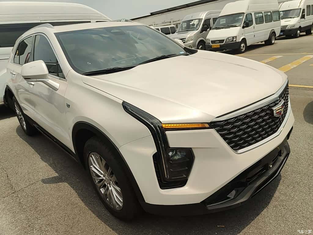 Cadillac XT4, 2023 4