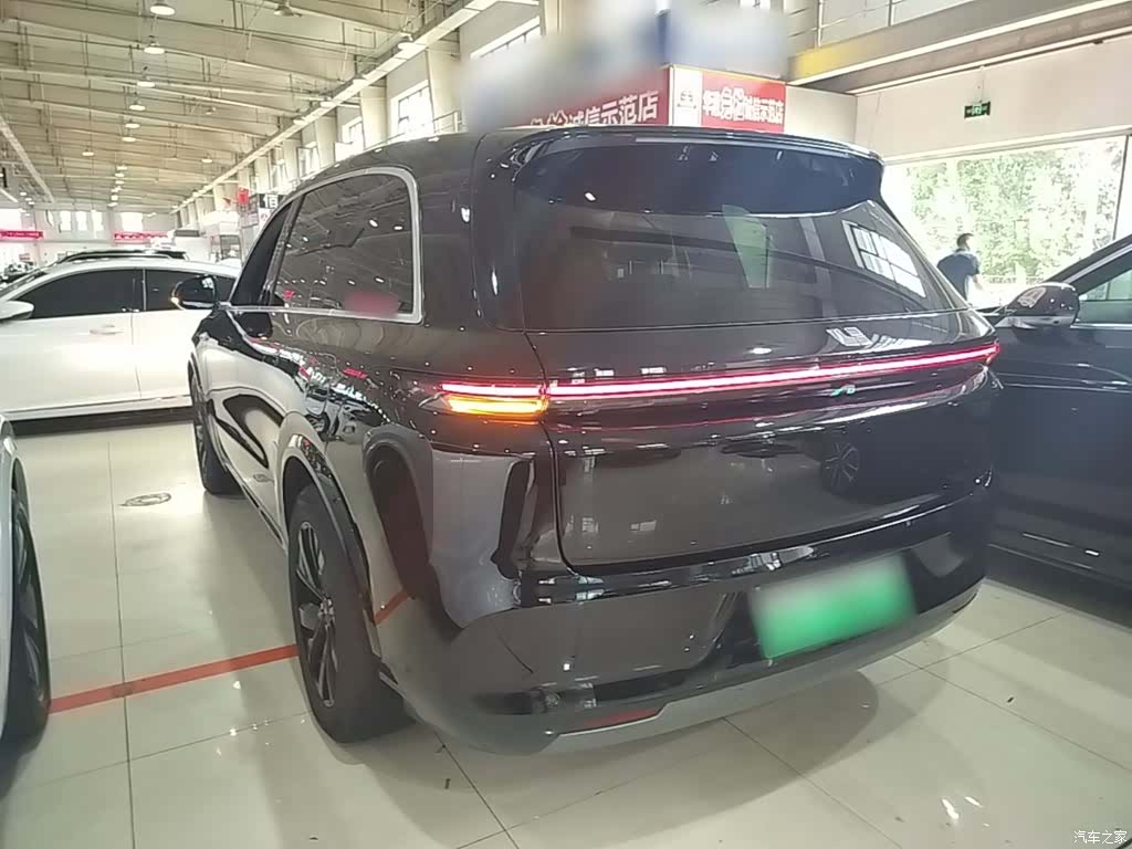 Li Auto L8, 2023 все фото