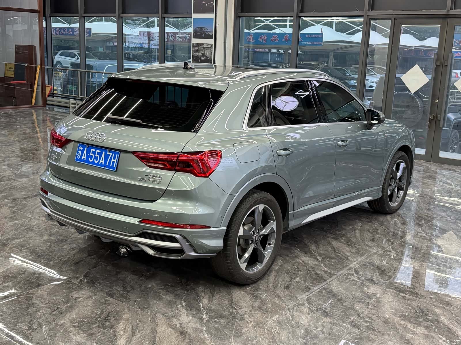 Audi Q3, 2022 все фото