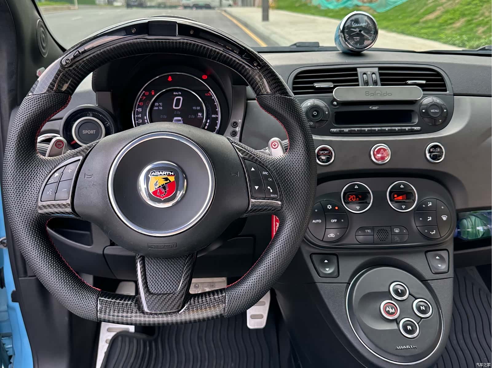 Fiat 500, 2015 14