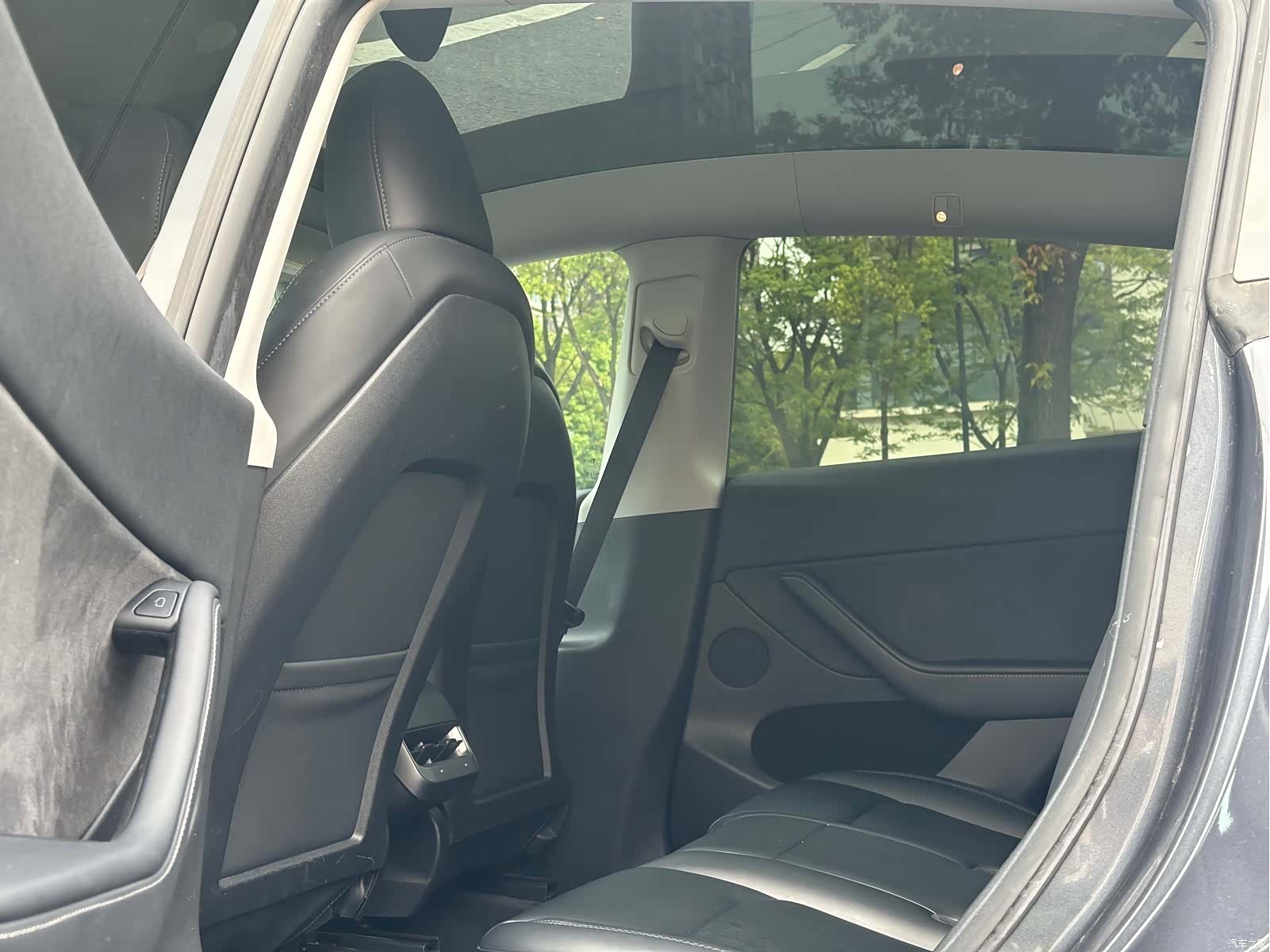 Tesla Model Y, 2023 8
