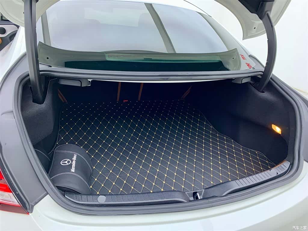 Mercedes-Benz C-Class, 2021 10