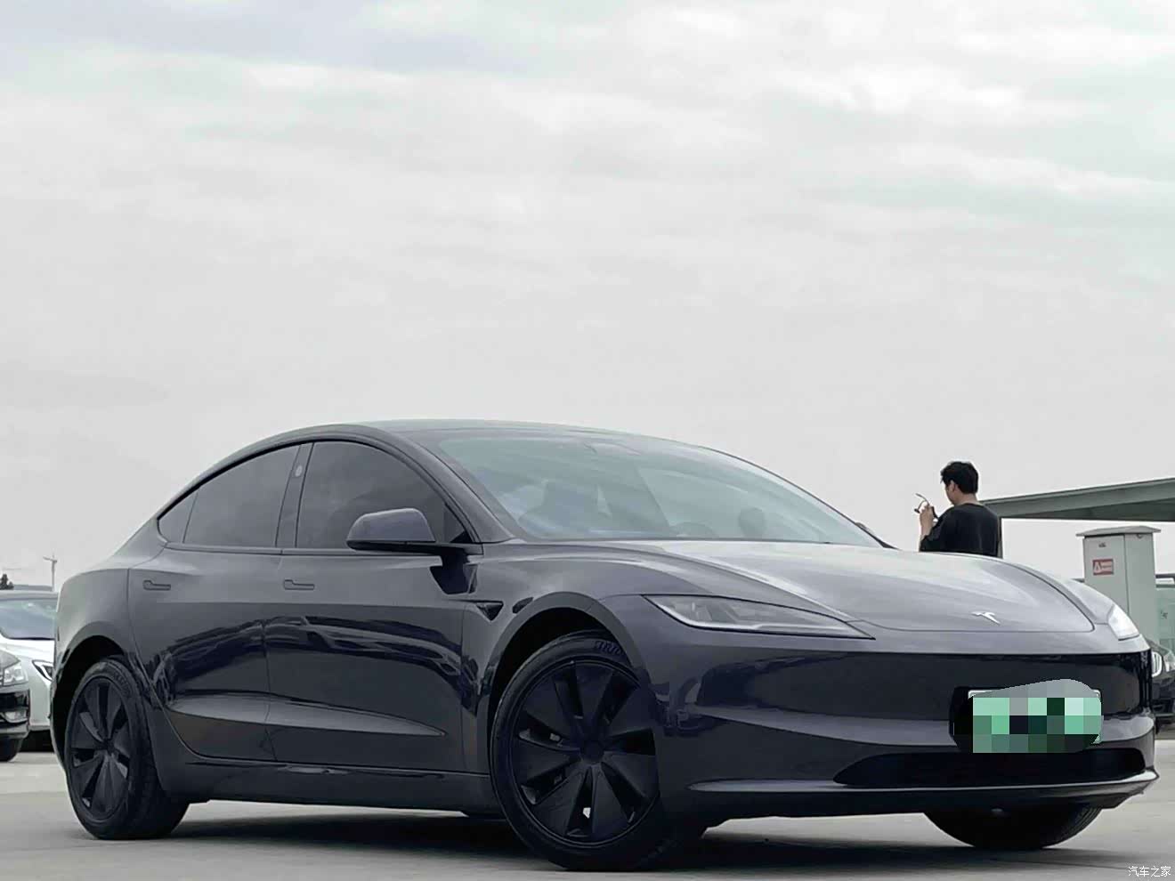 Tesla Model 3, 2025 3