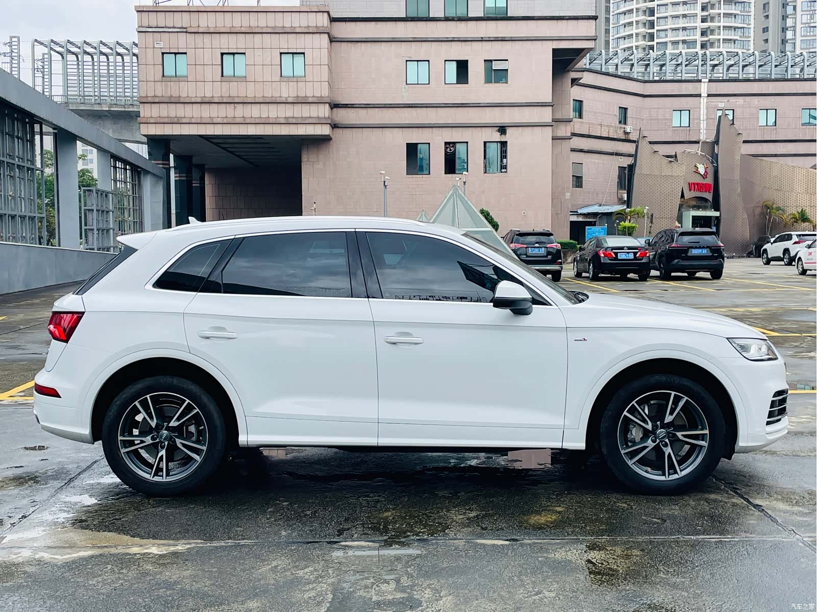 Audi Q5L, 2019 30