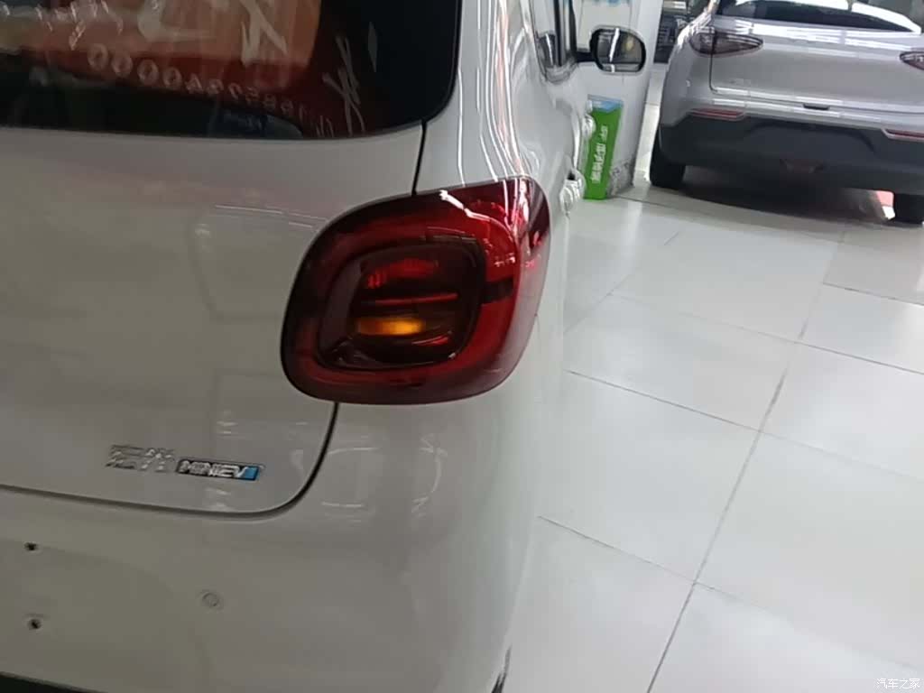 Wuling MINIEV, 2026 8