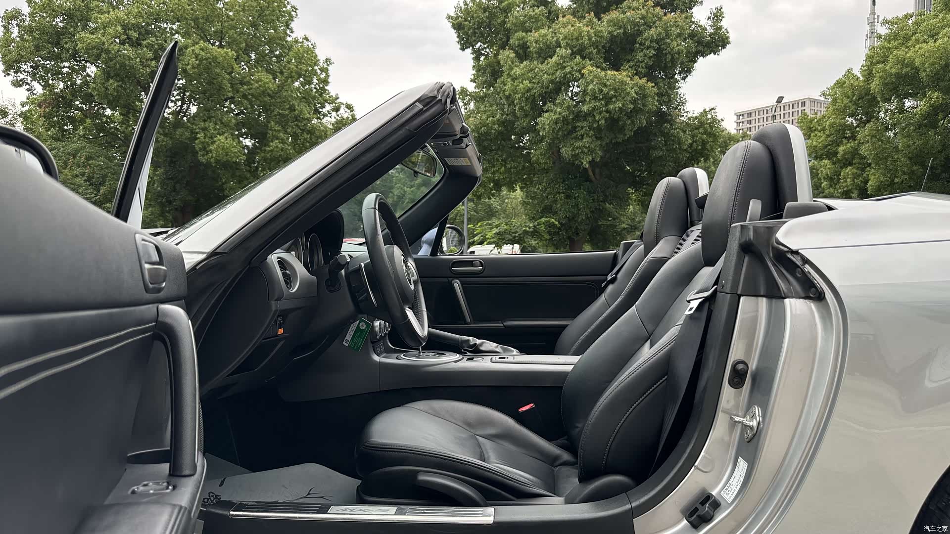 Mazda MX-5, 2010 8