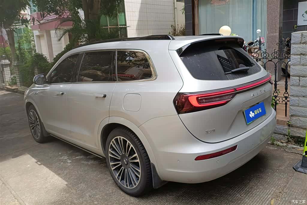 AITO M7, 2024 3