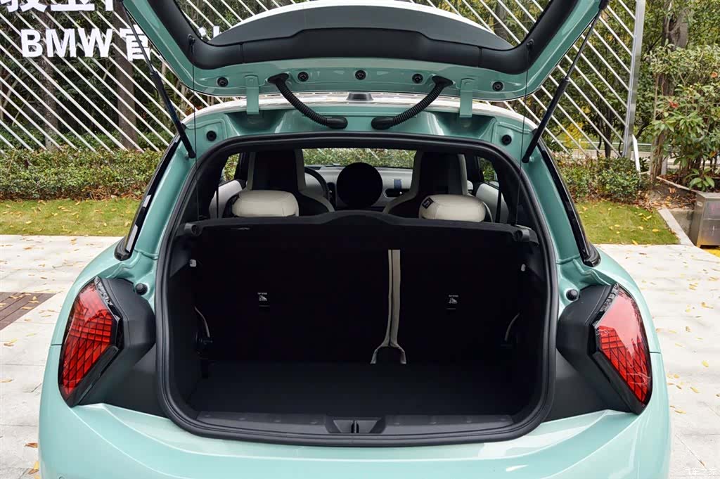 Mini Cooper, 1900 14
