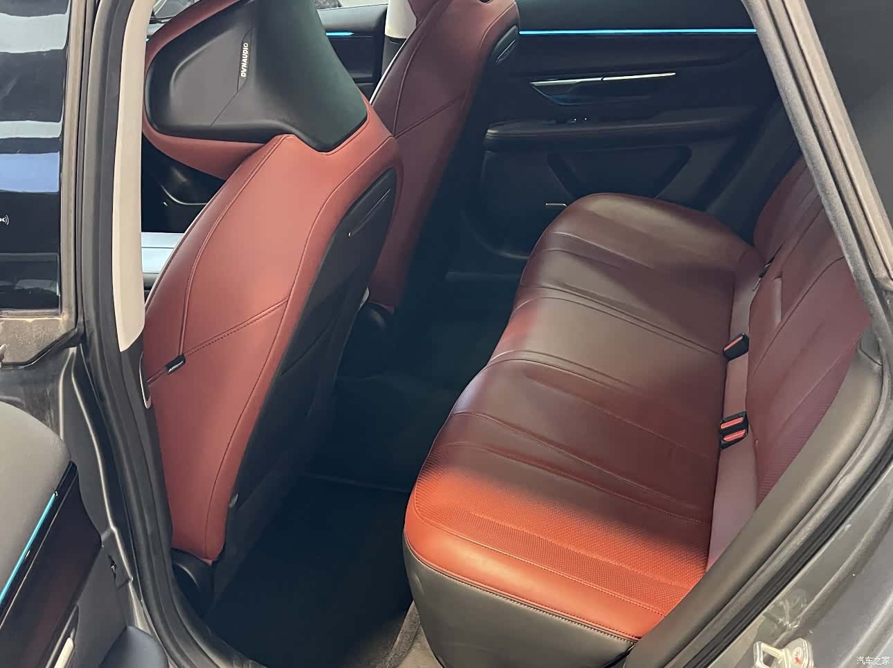 Xpeng P7, 2021 все фото