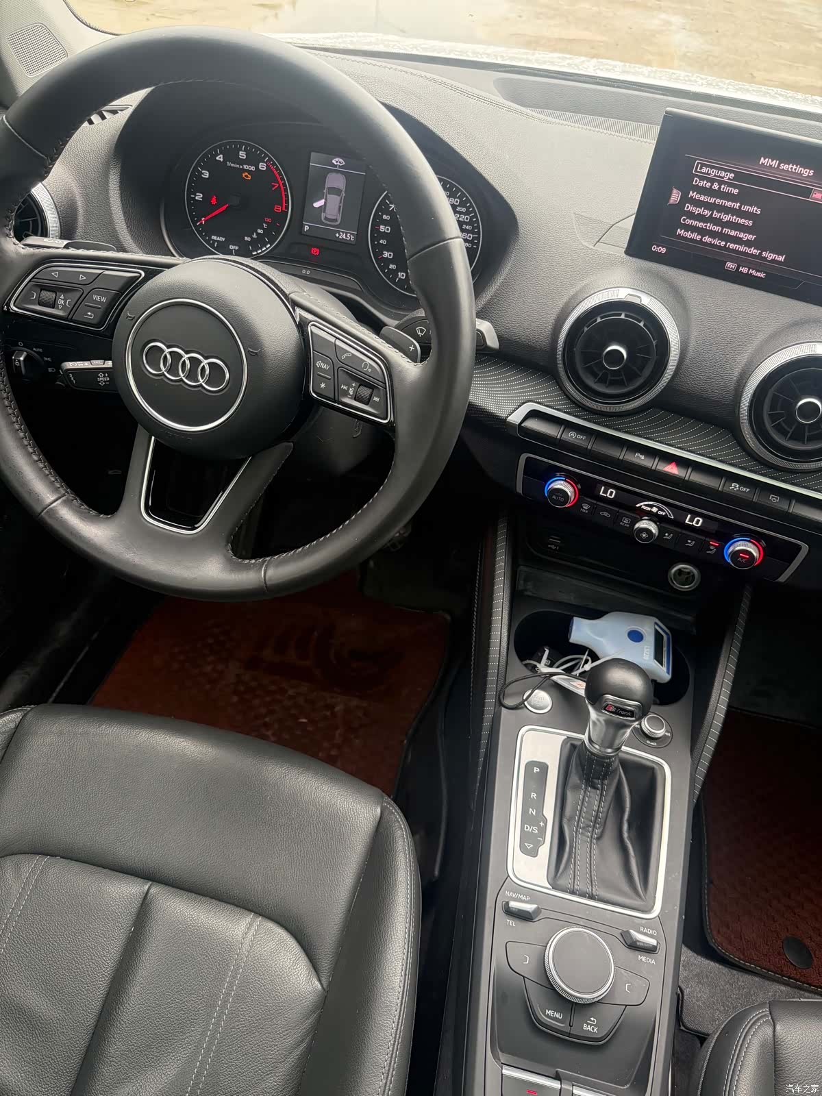 Audi Q2L, 2022 9