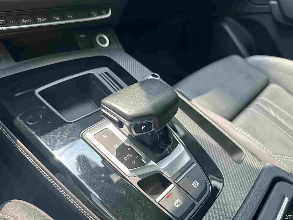Audi Q5L, 2021 15