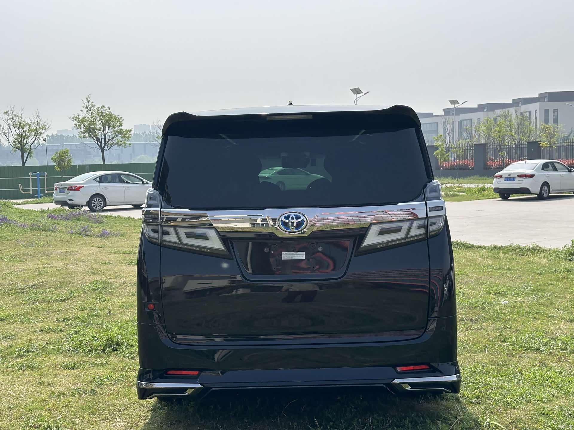 Toyota Vellfire, 2021 7