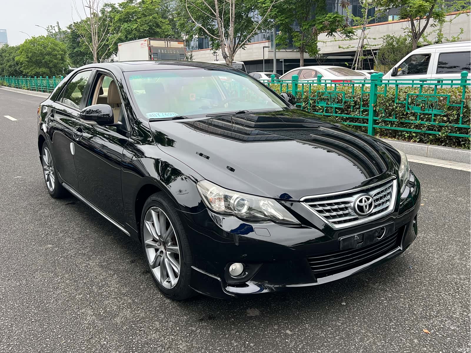 Toyota 2.5V, 2013 3