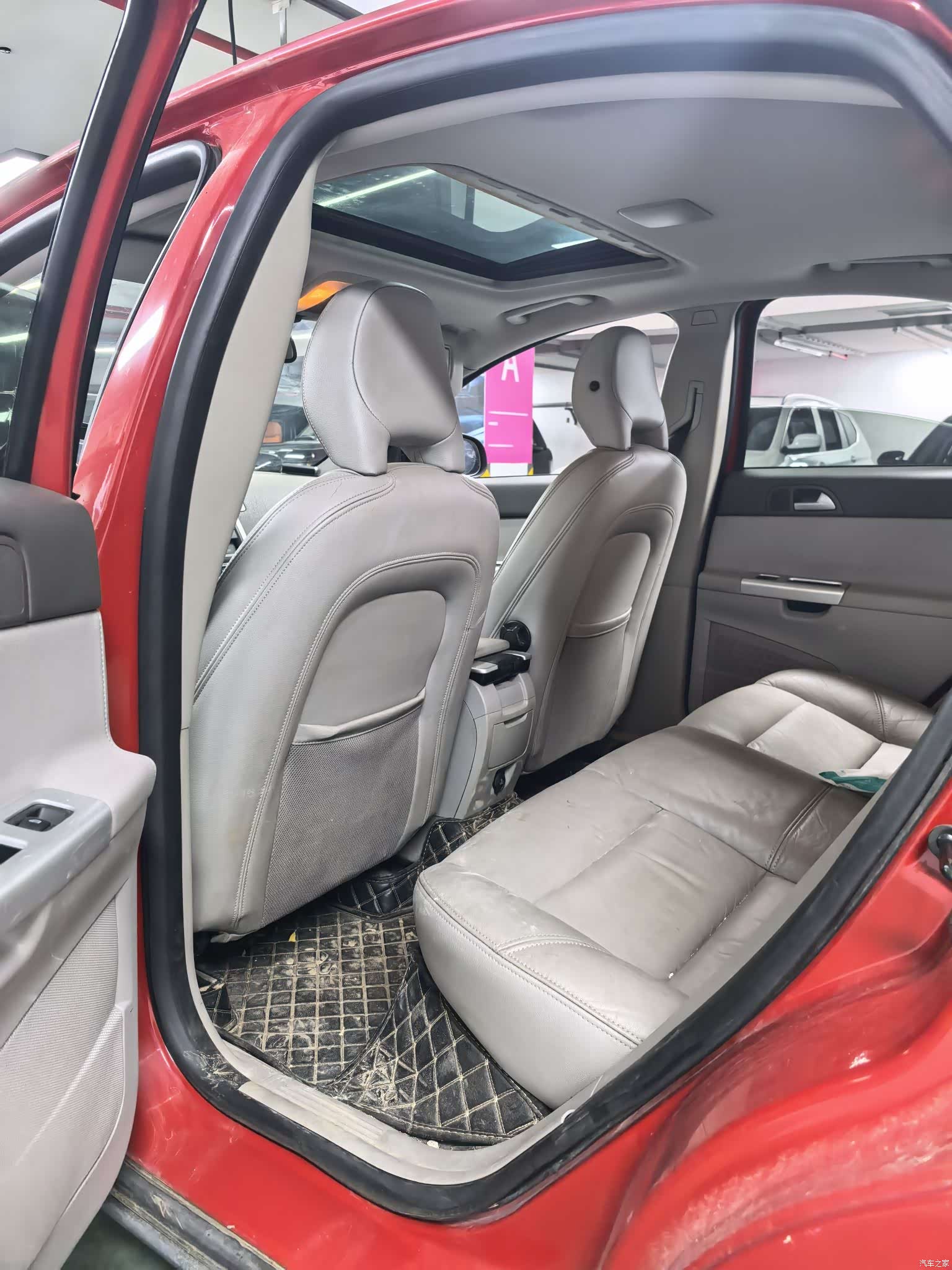 Volvo S40, 2011 6