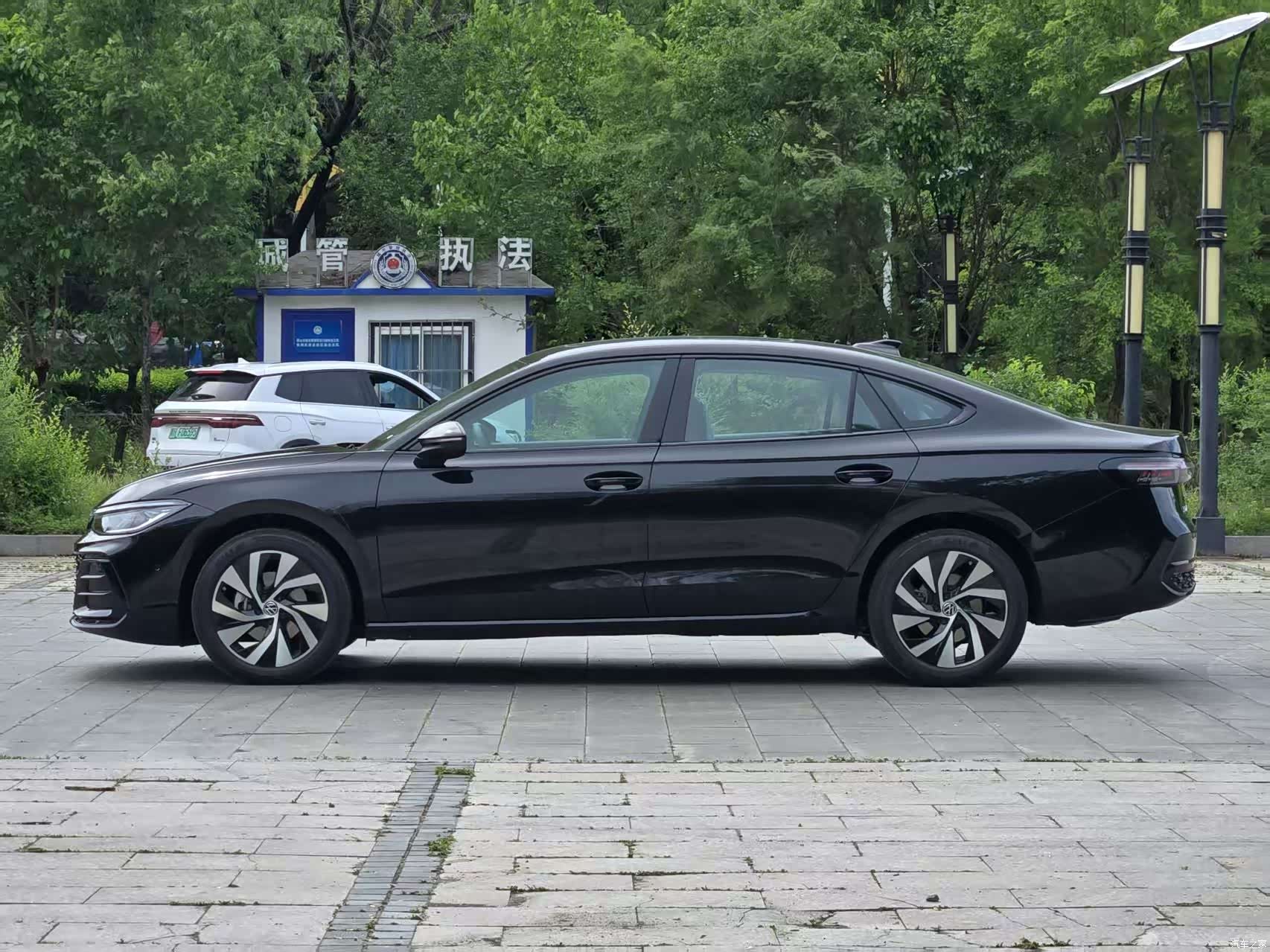 Volkswagen Passat, 2026 3