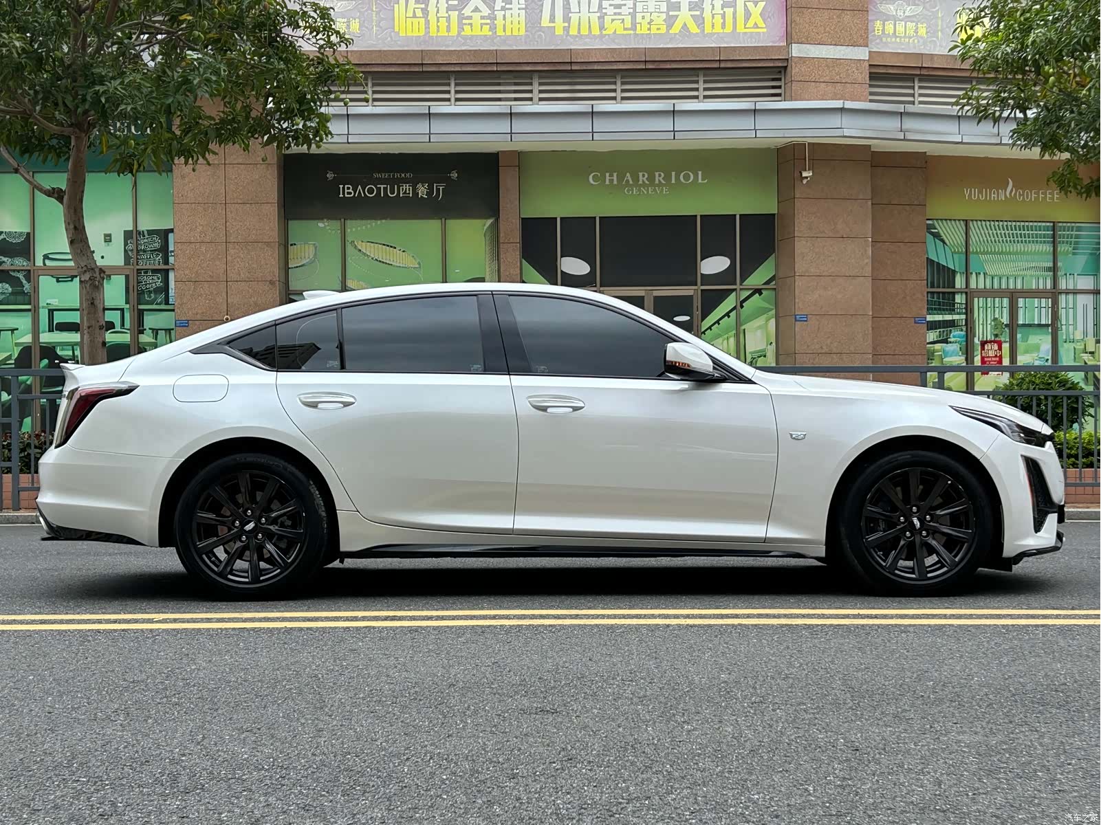 Cadillac CT5, 2023 7