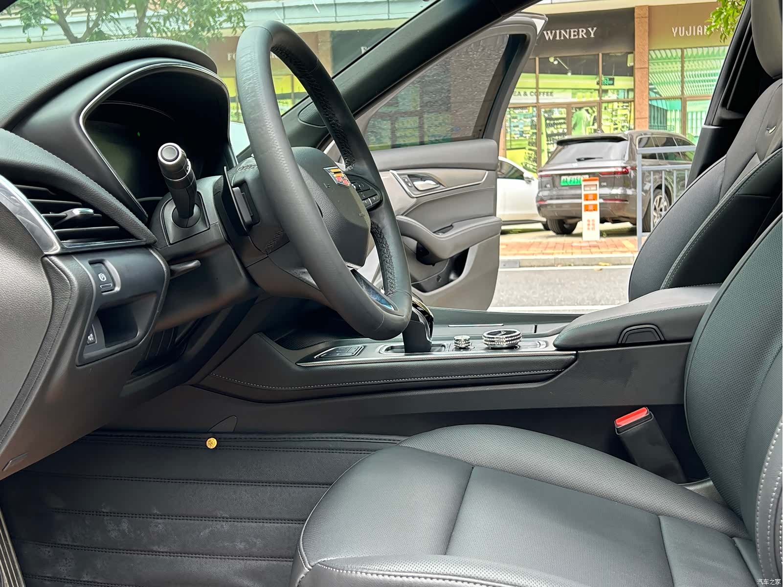 Cadillac CT5, 2023 11