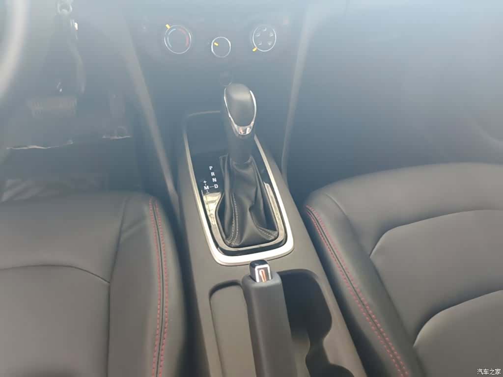 Chevrolet 320, 2019 14