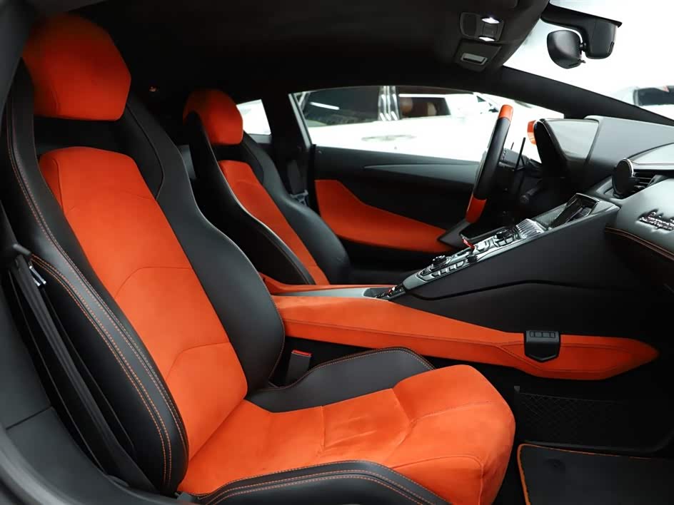 Lamborghini Aventador