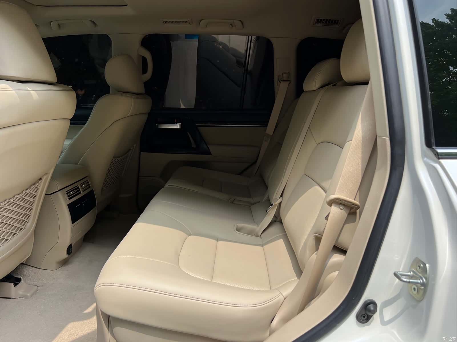 Toyota Land Cruiser, 2020 8