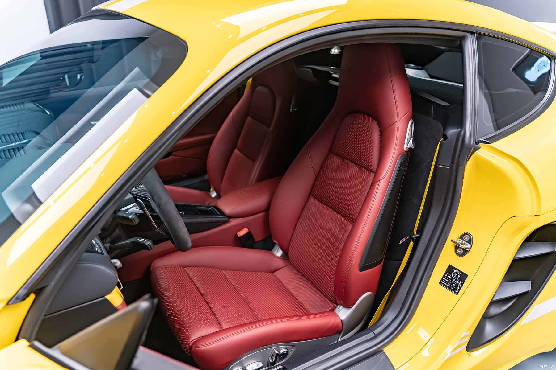 Porsche Cayman, 2018 8