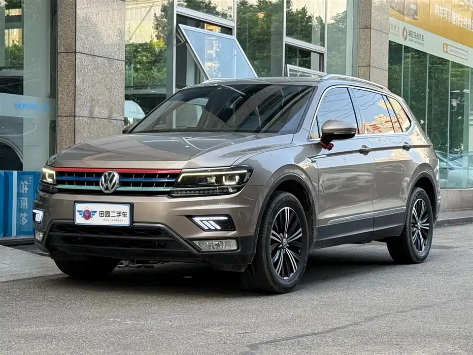 Volkswagen Tiguan L