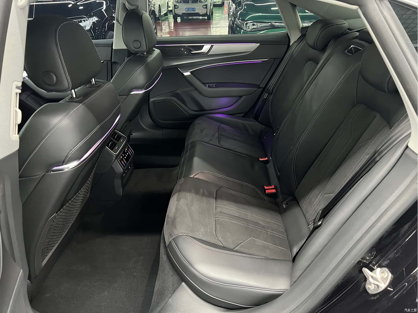 Audi A7L, 2023 6