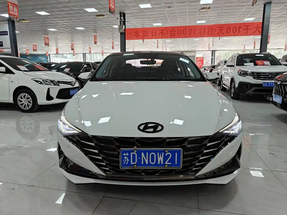 Hyundai Elantra