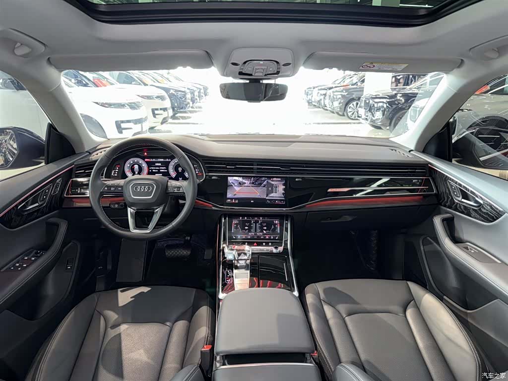 Audi Q8, 2025 22