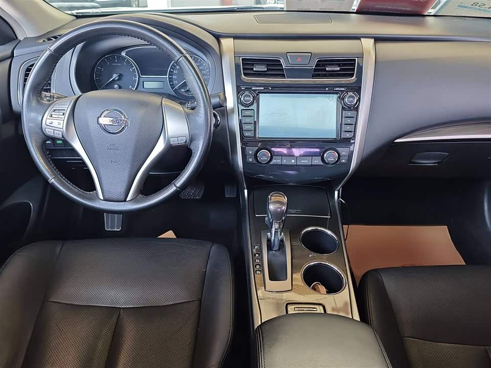 Nissan Teana Nissan Teana