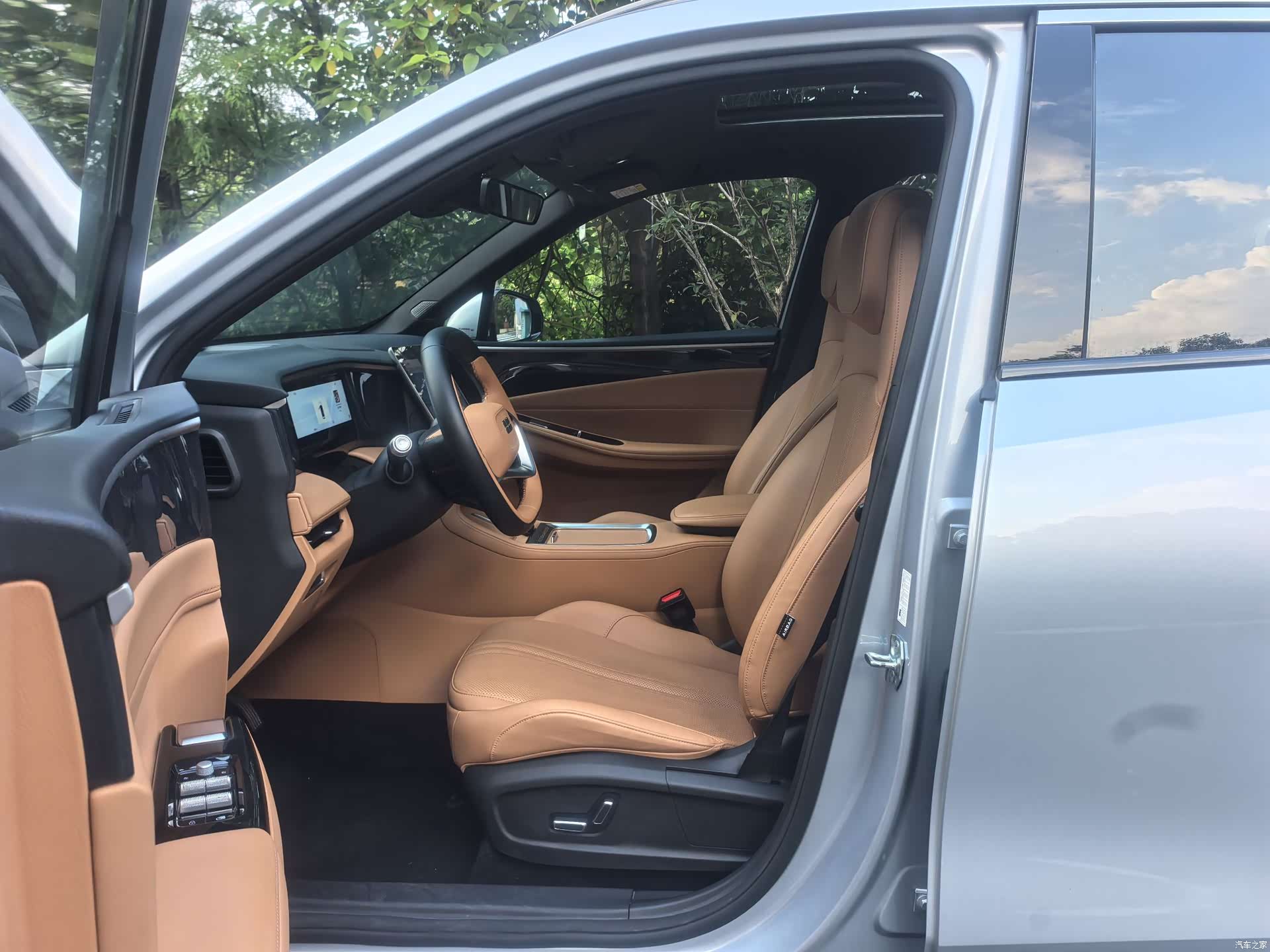 Geely Galaxy L7, 2025 7