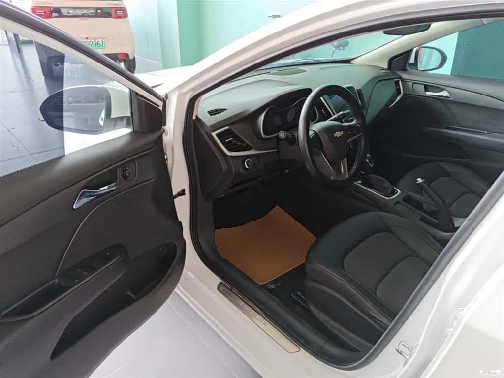 Chevrolet 320, 2019 16