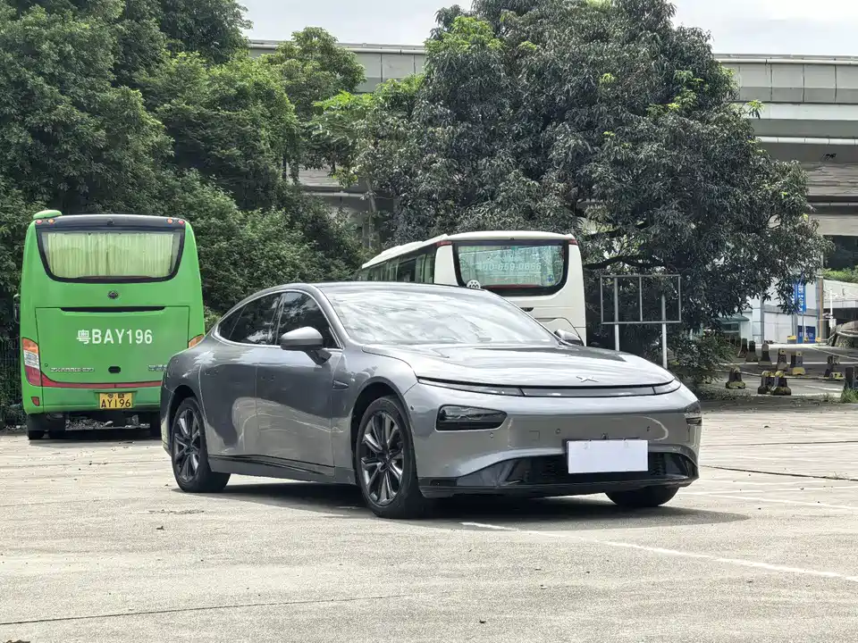 XPENG P7