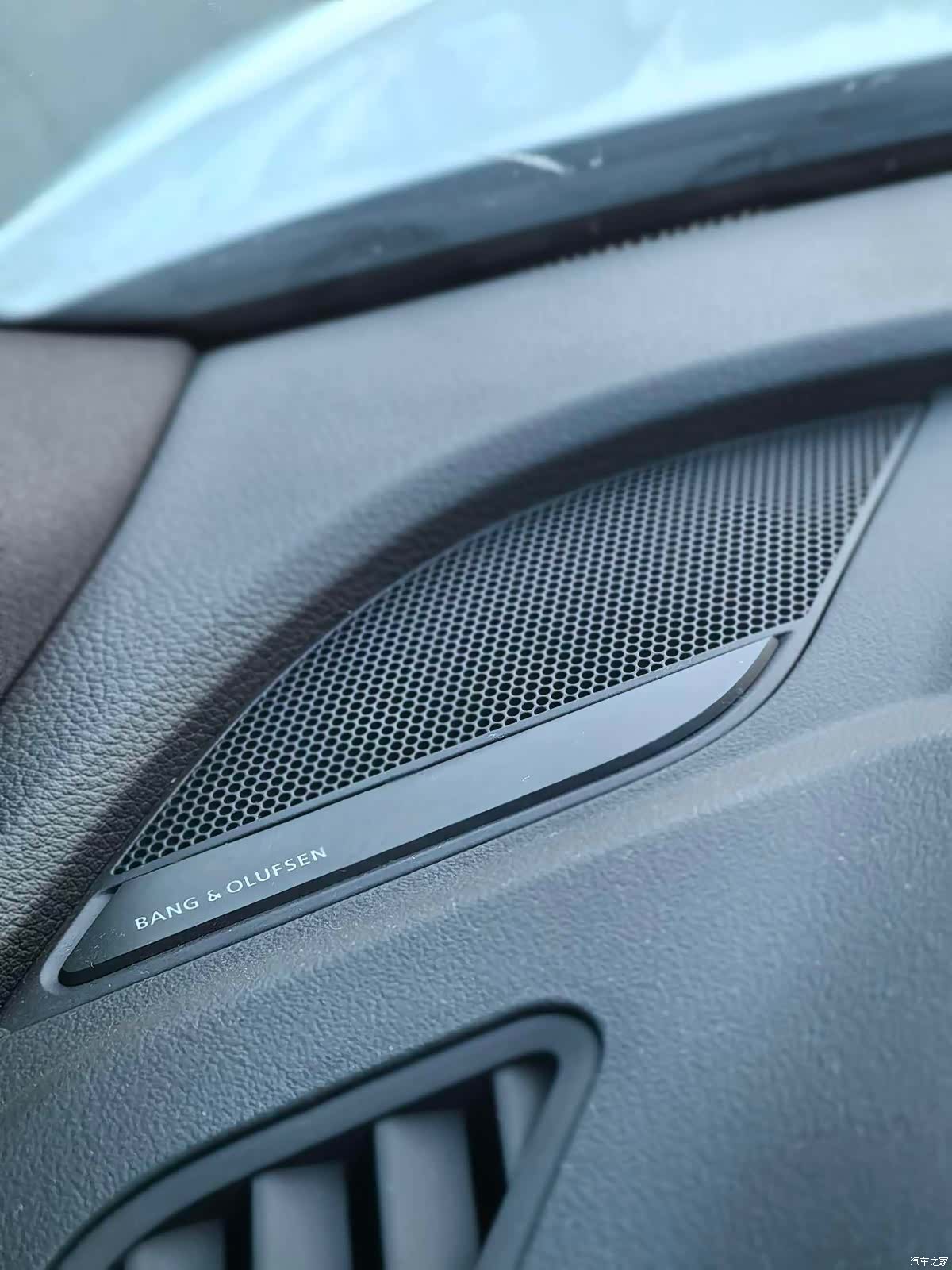 Audi Q5L, 2024 11