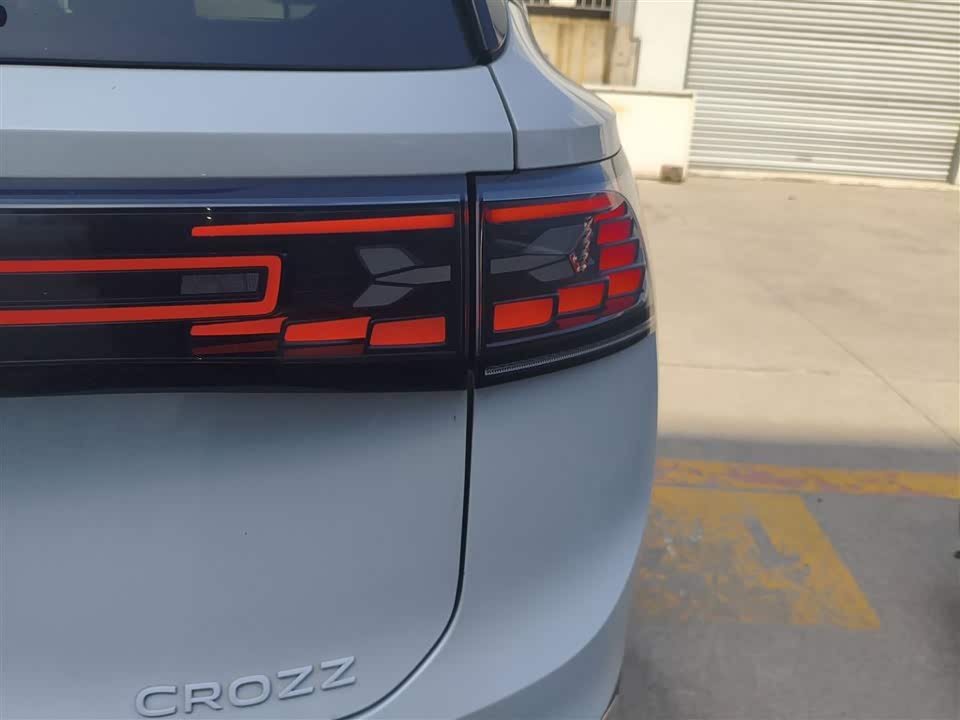 Volkswagen ID.6 CROZZ