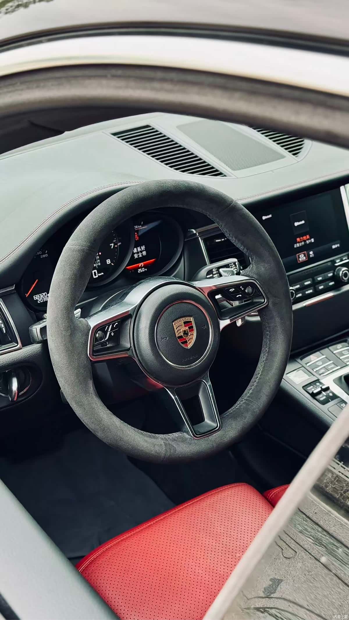 Porsche Macan, 2018 4