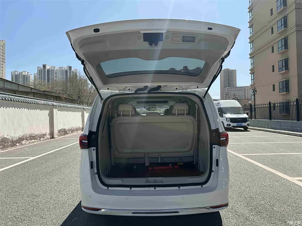 Buick GL8, 2022 12