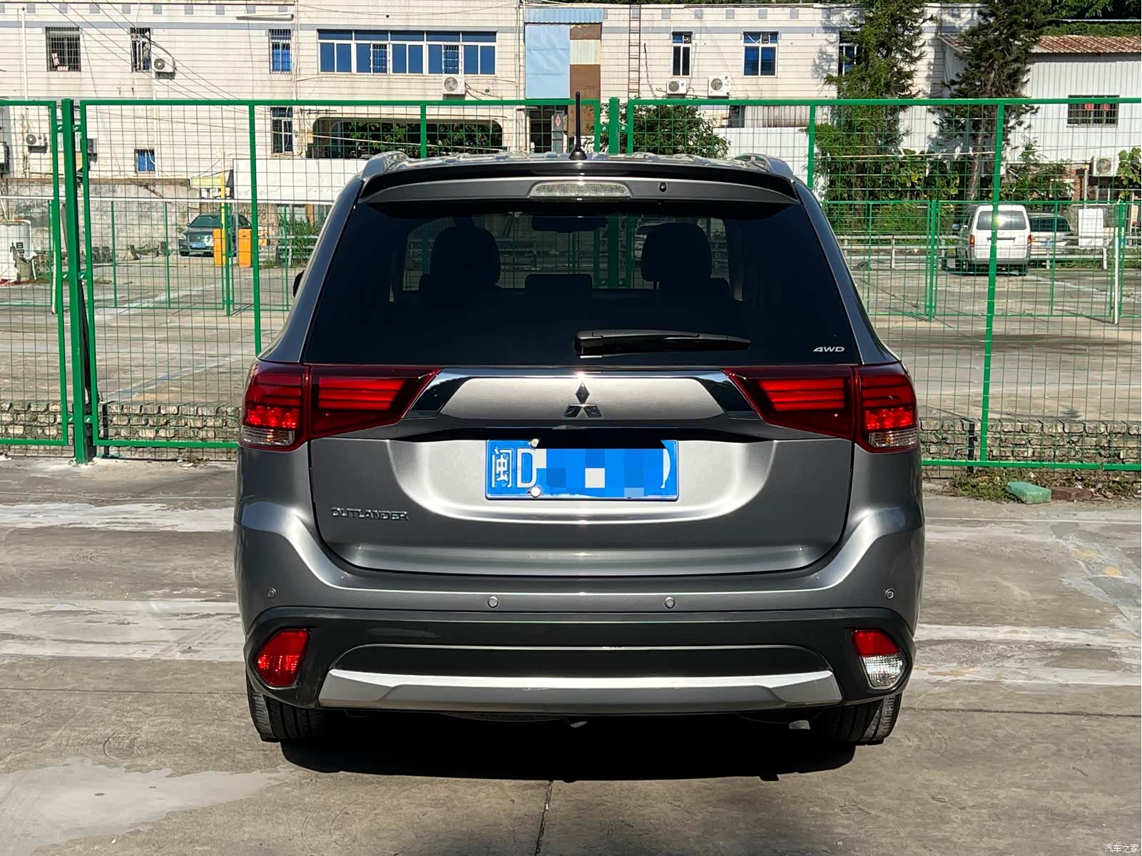 Mitsubishi Outlander, 2015 все фото