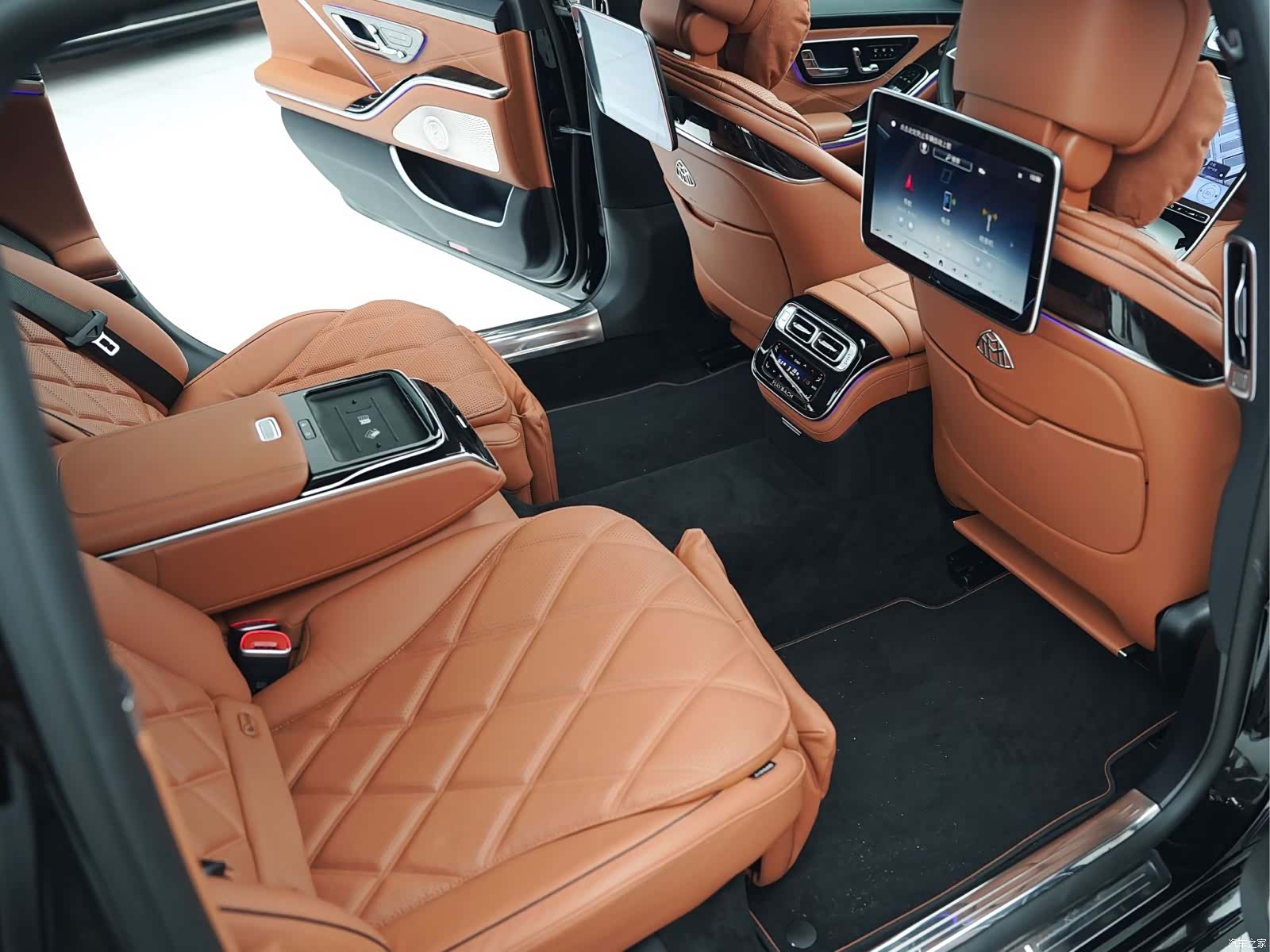 Maybach S-Class, 2024 11