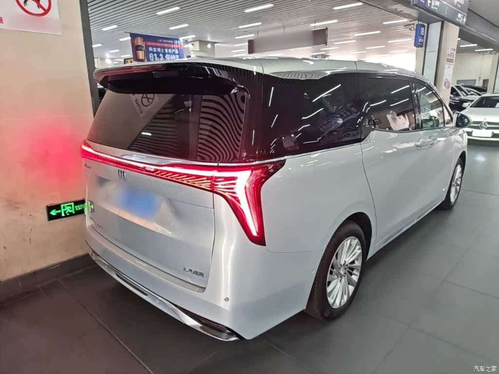 Buick Century, 2025 все фото