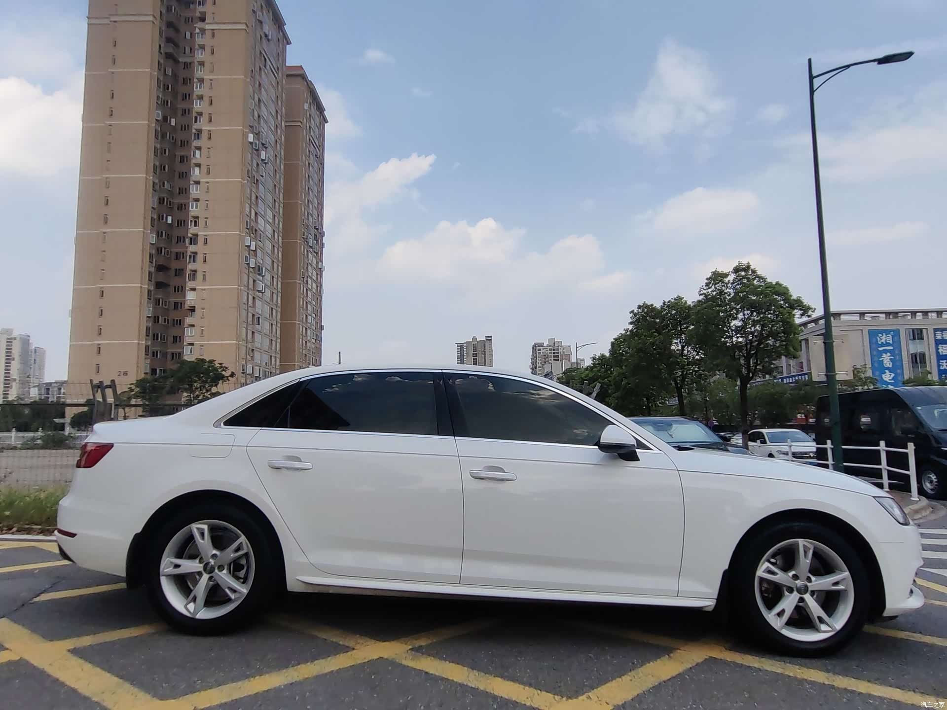 Audi A4L, 2017 8