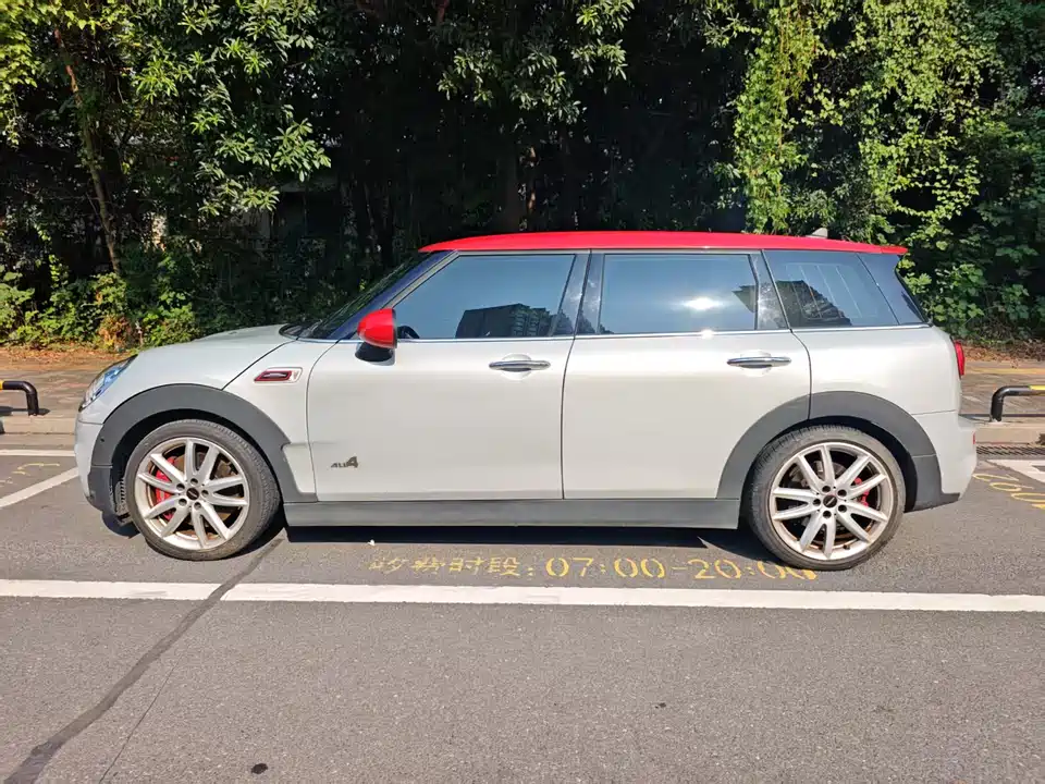 MINI JCW CLUBMAN