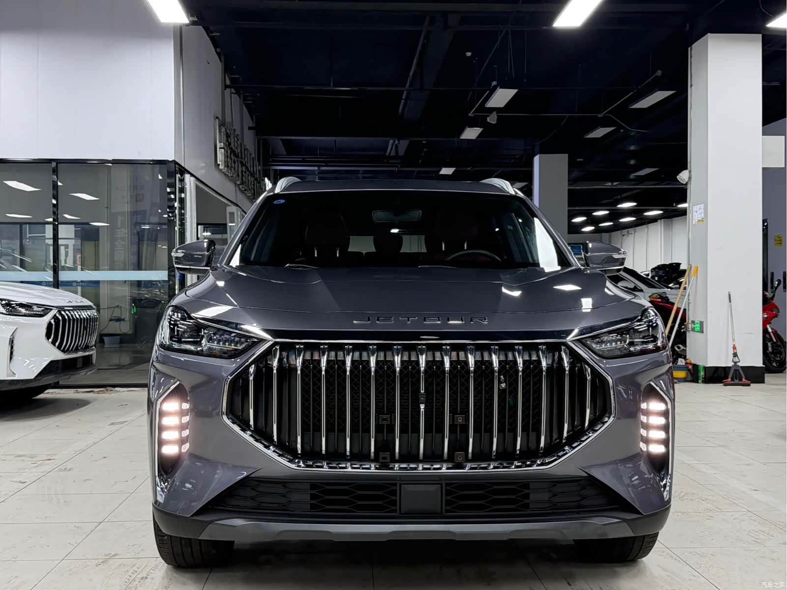 Jetour X70, 2022 2