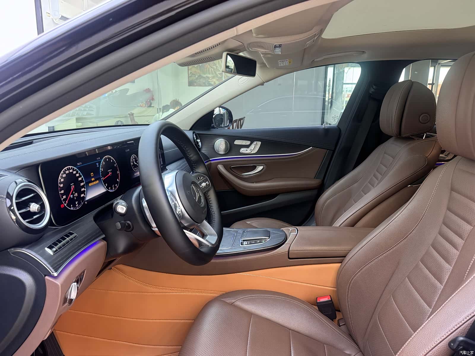 Mercedes-Benz E-Class, 2020 4